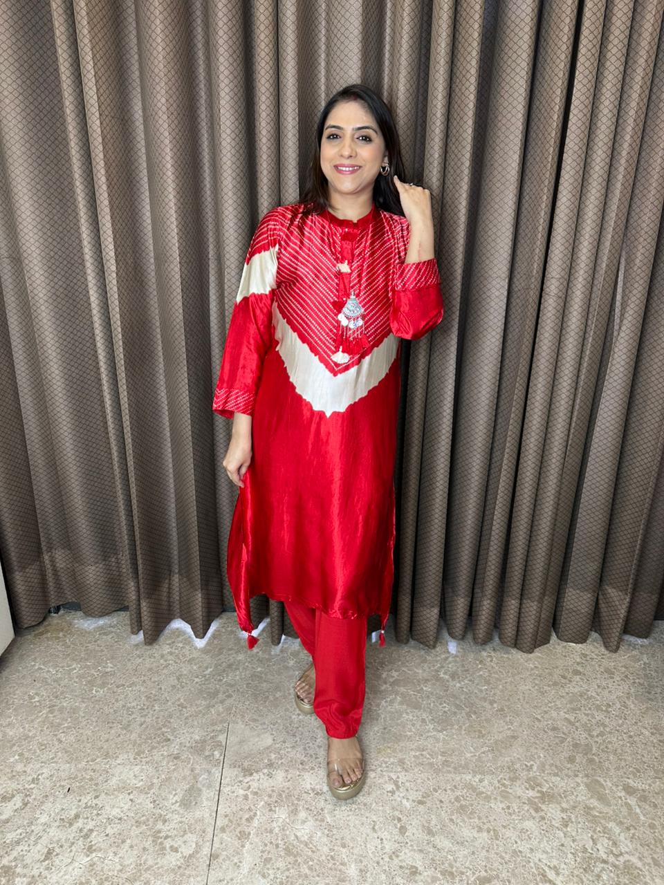 Red & White Bandhani Pattern Kurta Set with Tassel Detailing