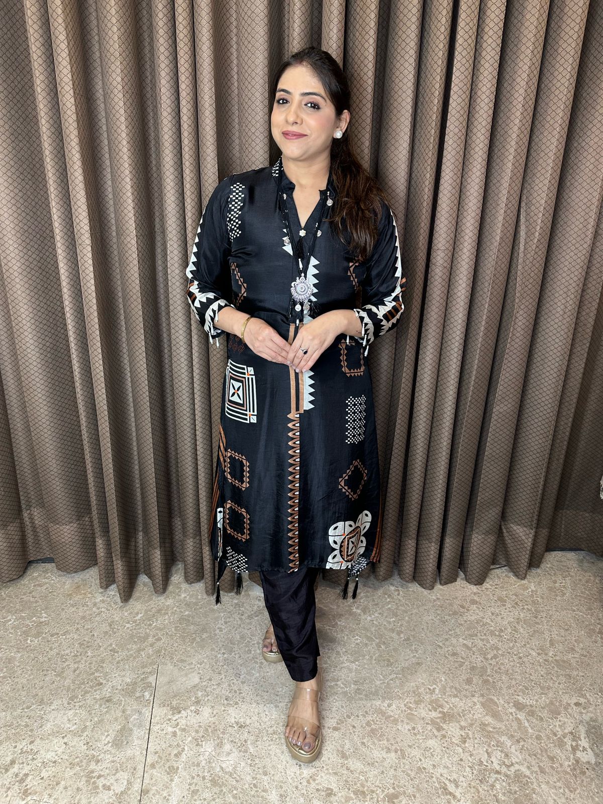 Black Geometric Print Kurta Set with Straight Pants