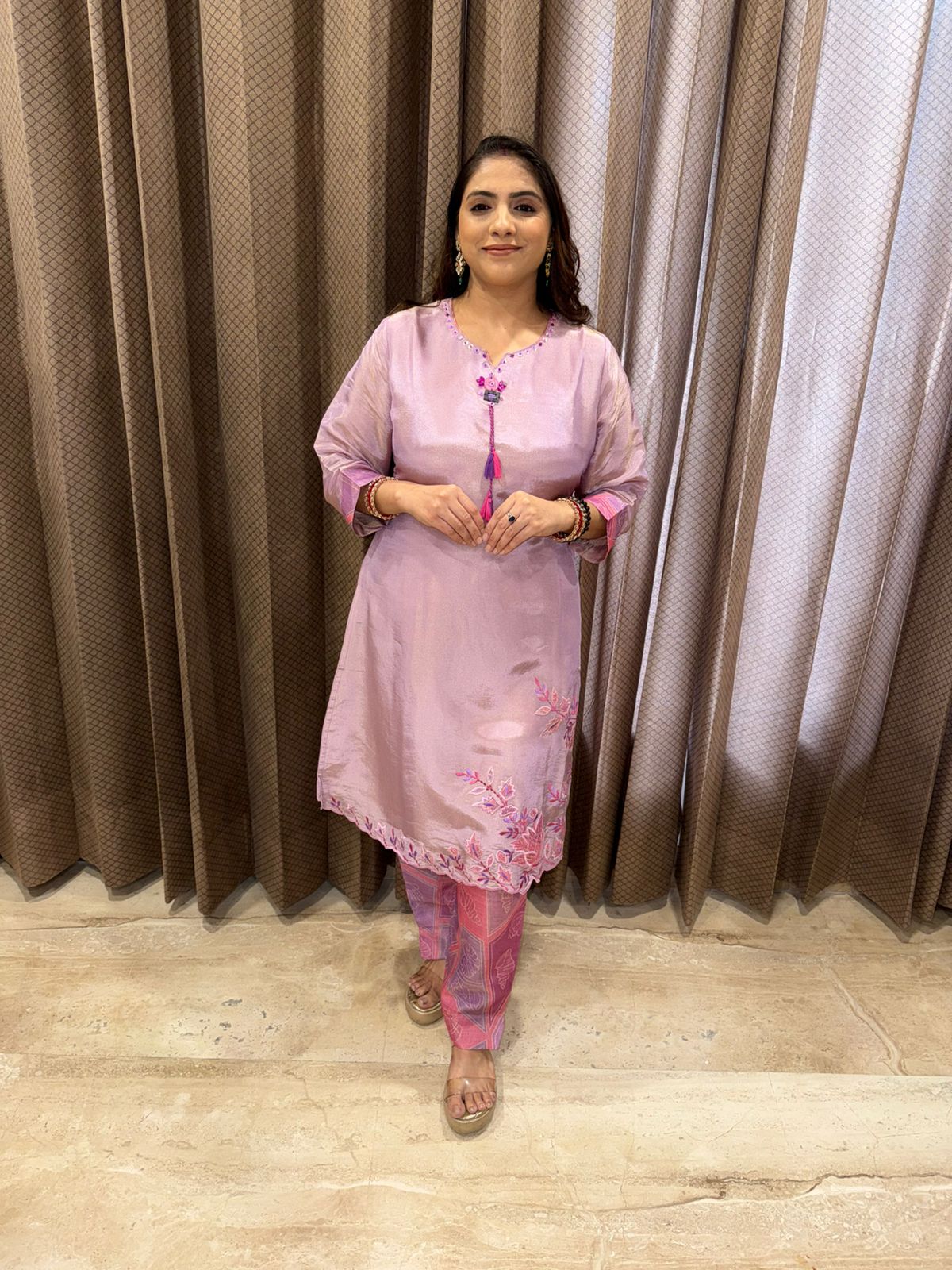 Lilac Embroidered Kurta Set with Tassel Detailing