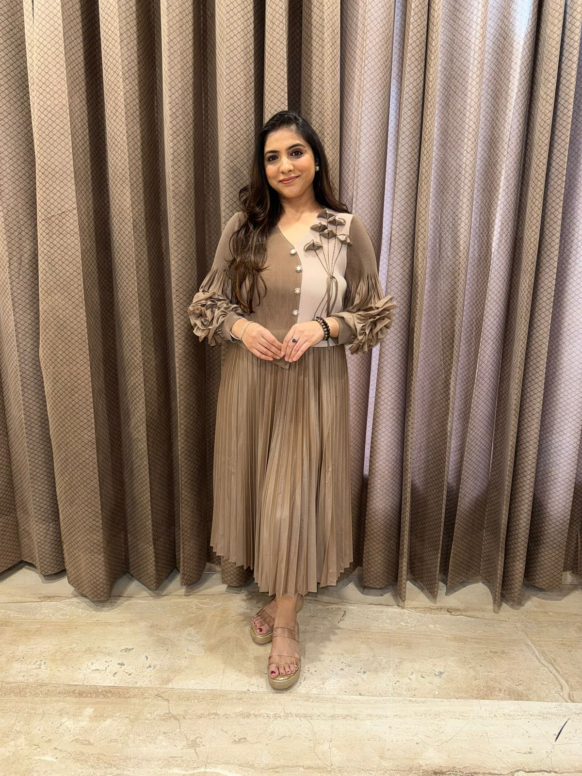 Brown Pleated Dress with Ruffled Sleeves and Buttoned Detail