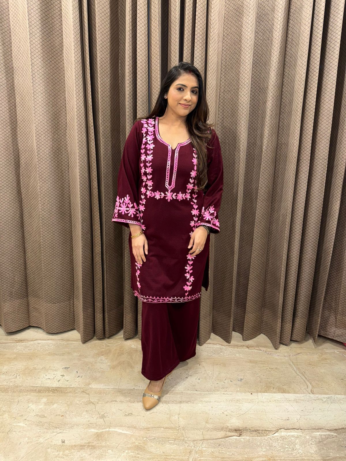 Floral Thread Embroidered Kurta & Pant Co-Ord Set