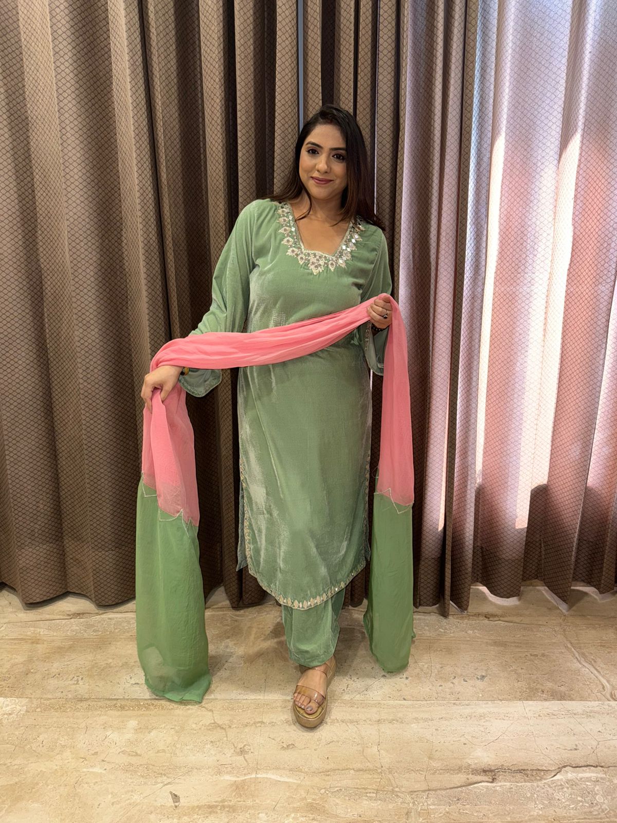 Mint Green Kurta Pant Set with Contrast Pink Dupatta