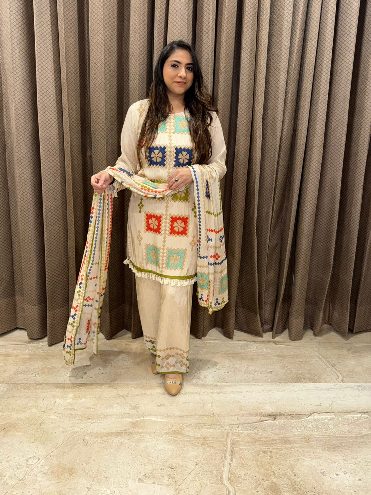 Beige Multicolour Geometric Print kurta set with dupatta