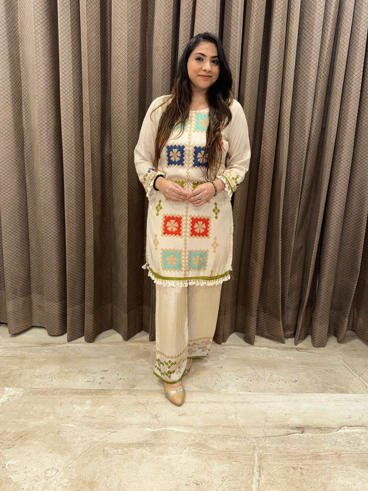 Beige Multicolour Geometric Print kurta set with dupatta