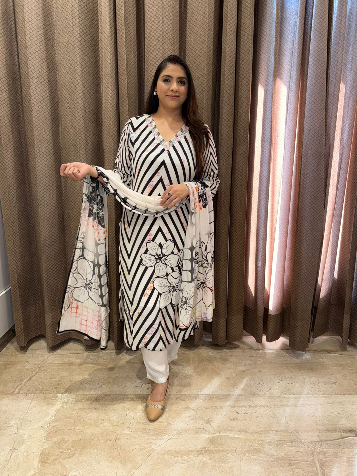 Black & White Chevron Print Kurta Set with Floral Motif Detail and Dupatta