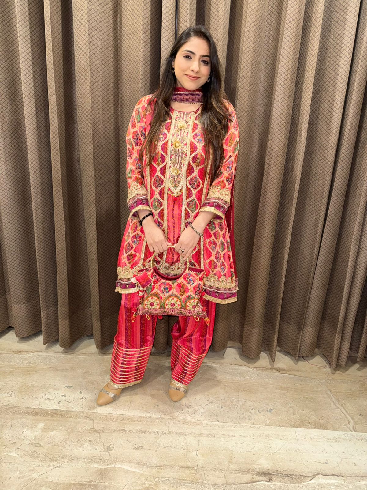Royal Maroon & Pink C-Cut Handwork set with Farshi & bag