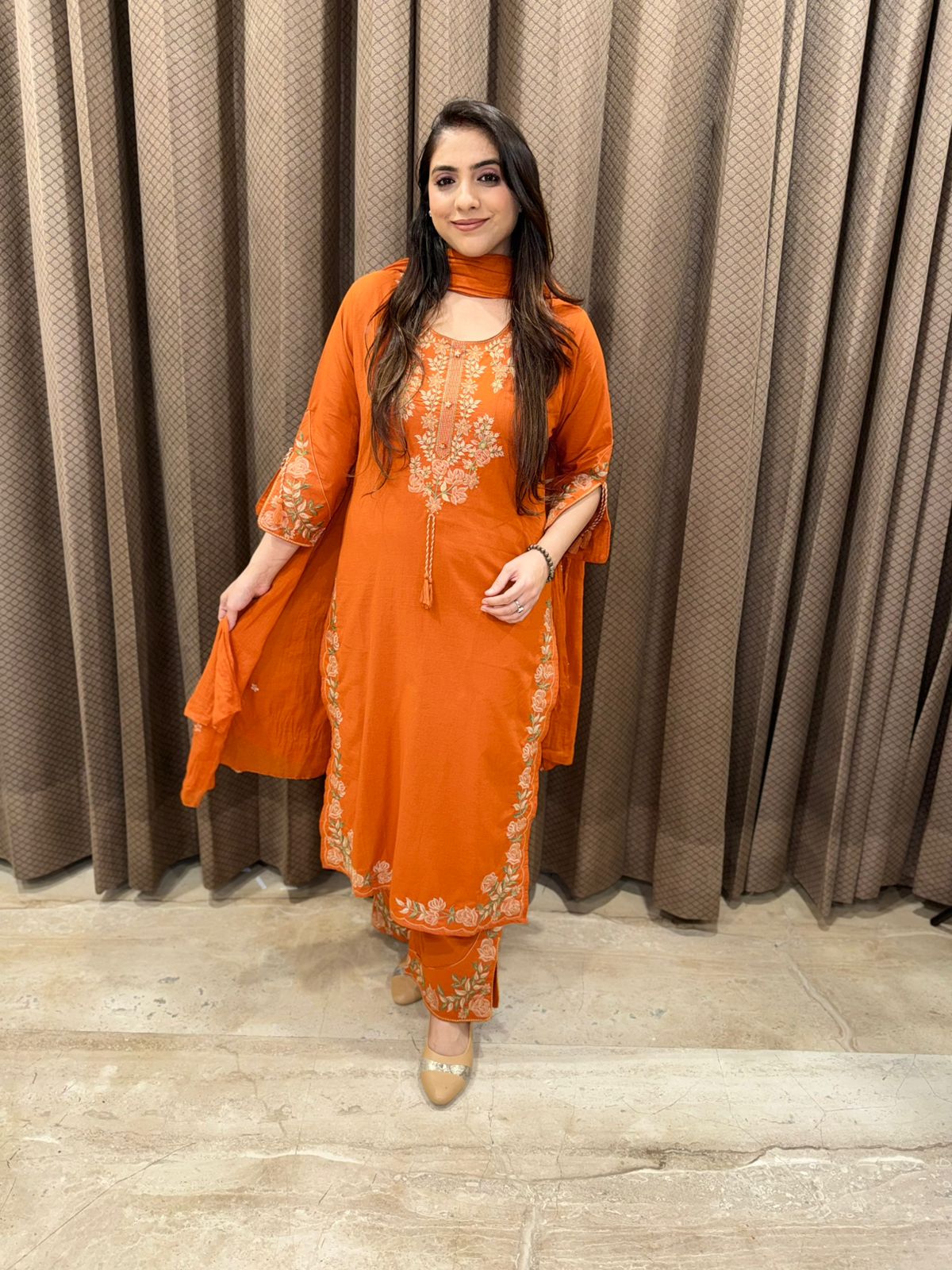 Rust thread embroidered kurta set with dupatta