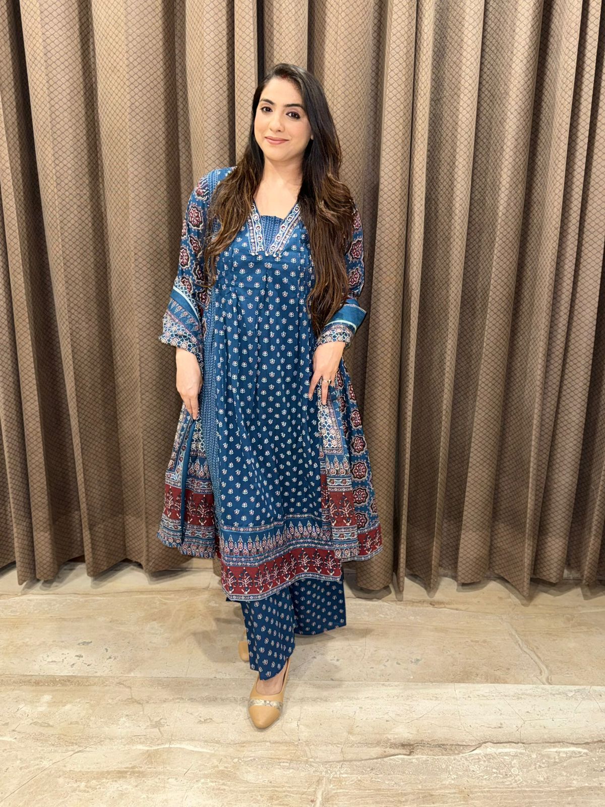 Elegant Indigo blue A line printed suit set with dividers