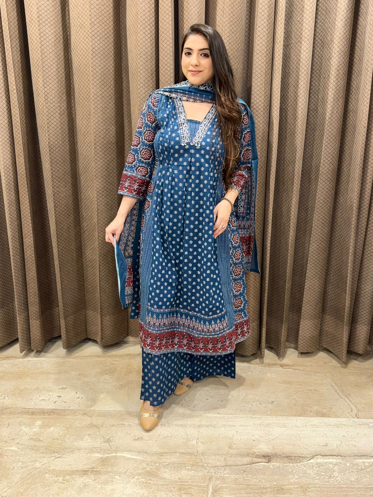 Elegant Indigo blue A line printed suit set with dividers