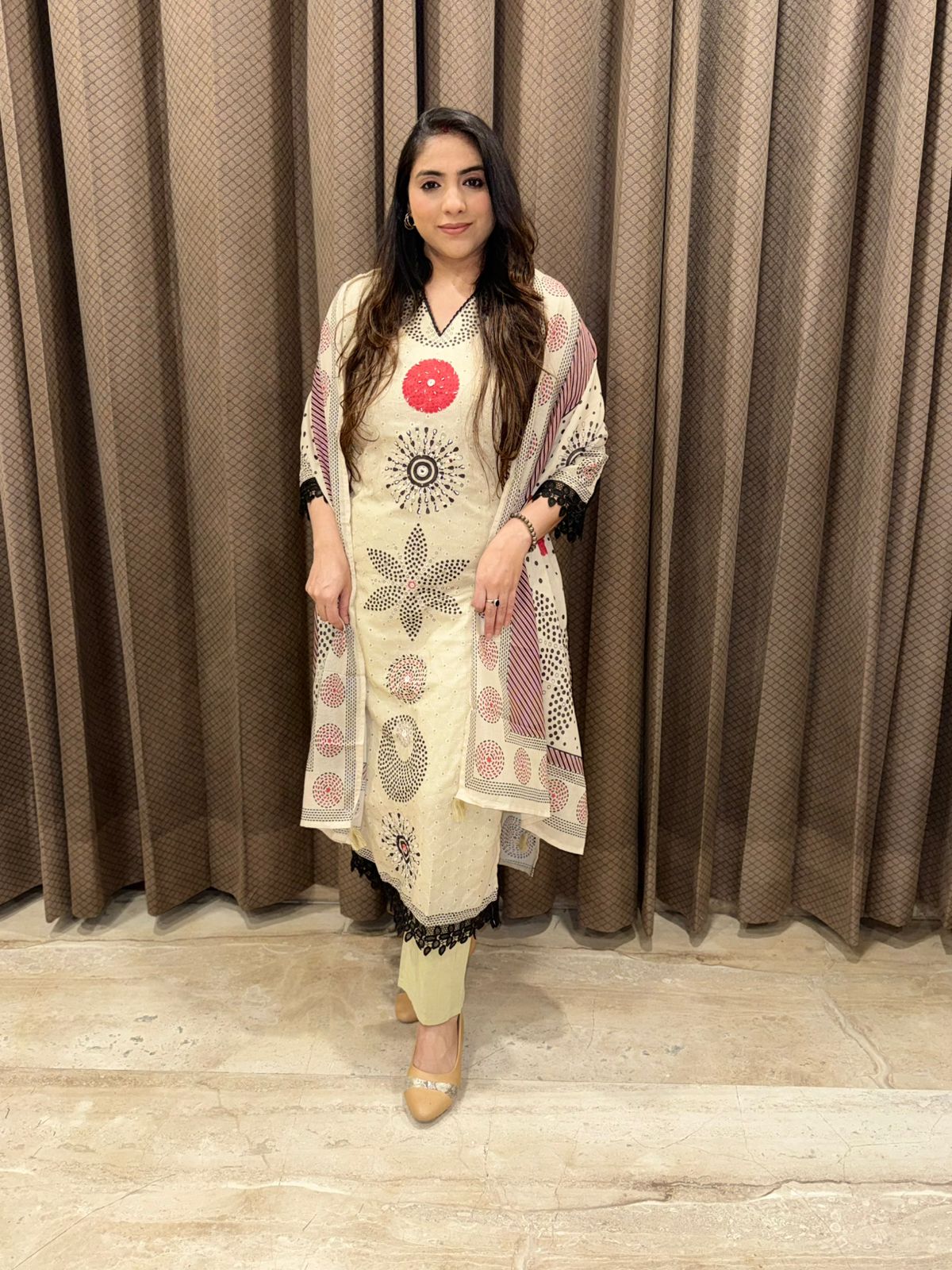 Smart Beige Schiffli Straight digital Cotton suit set with dupatta