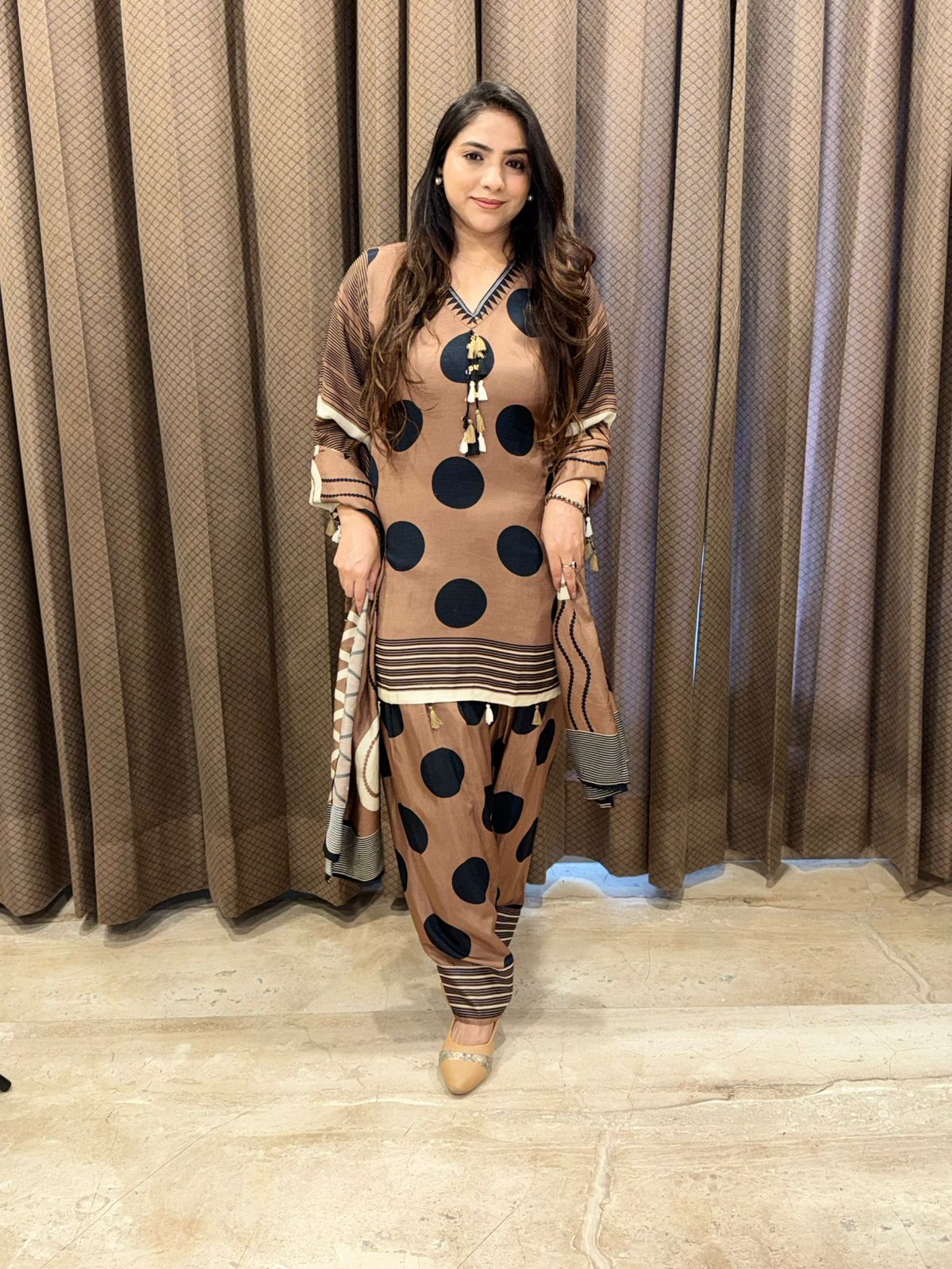Premium Brown farshi set with black polka dots & tassels detailing