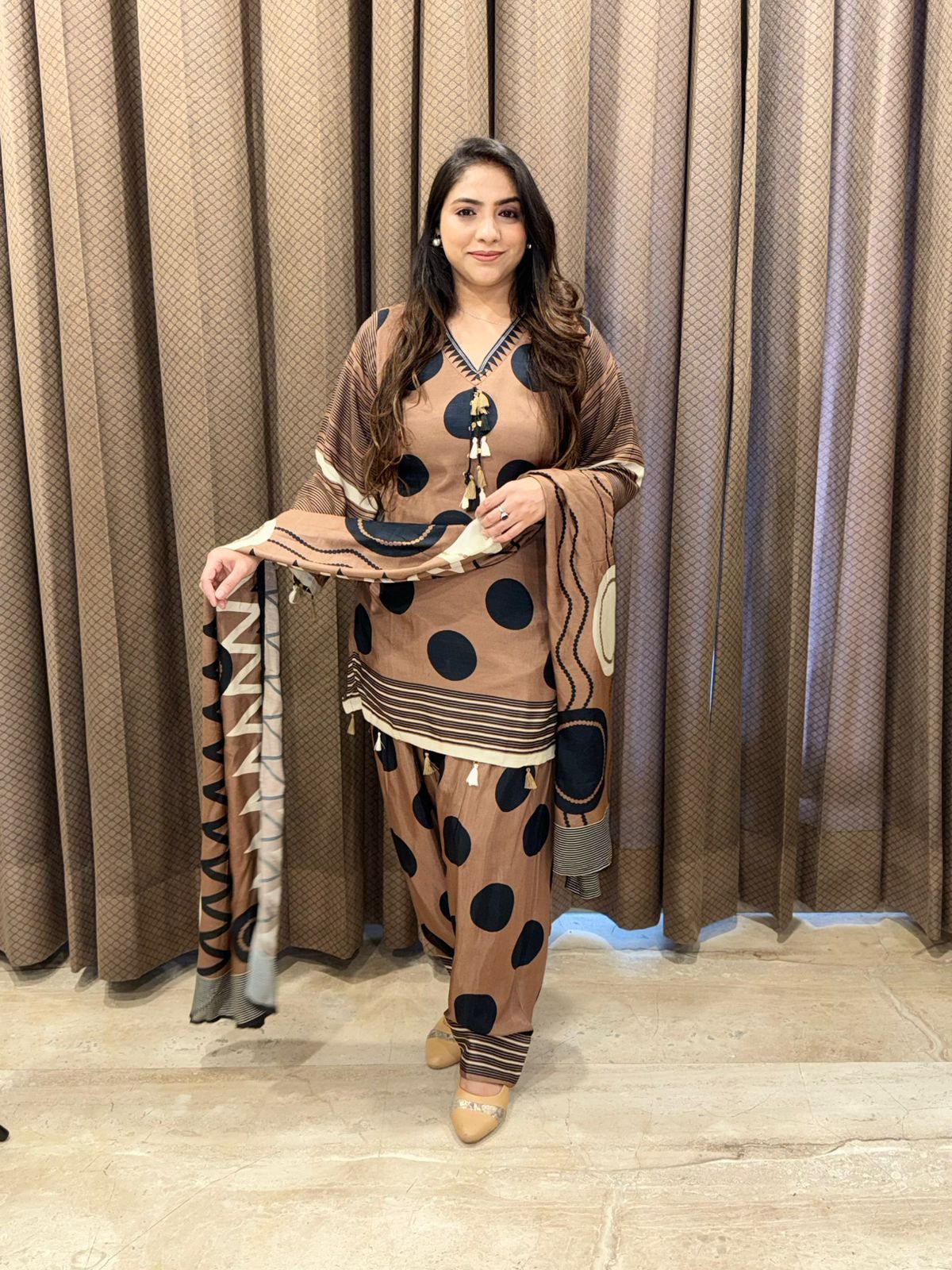 Premium Brown farshi set with black polka dots & tassels detailing
