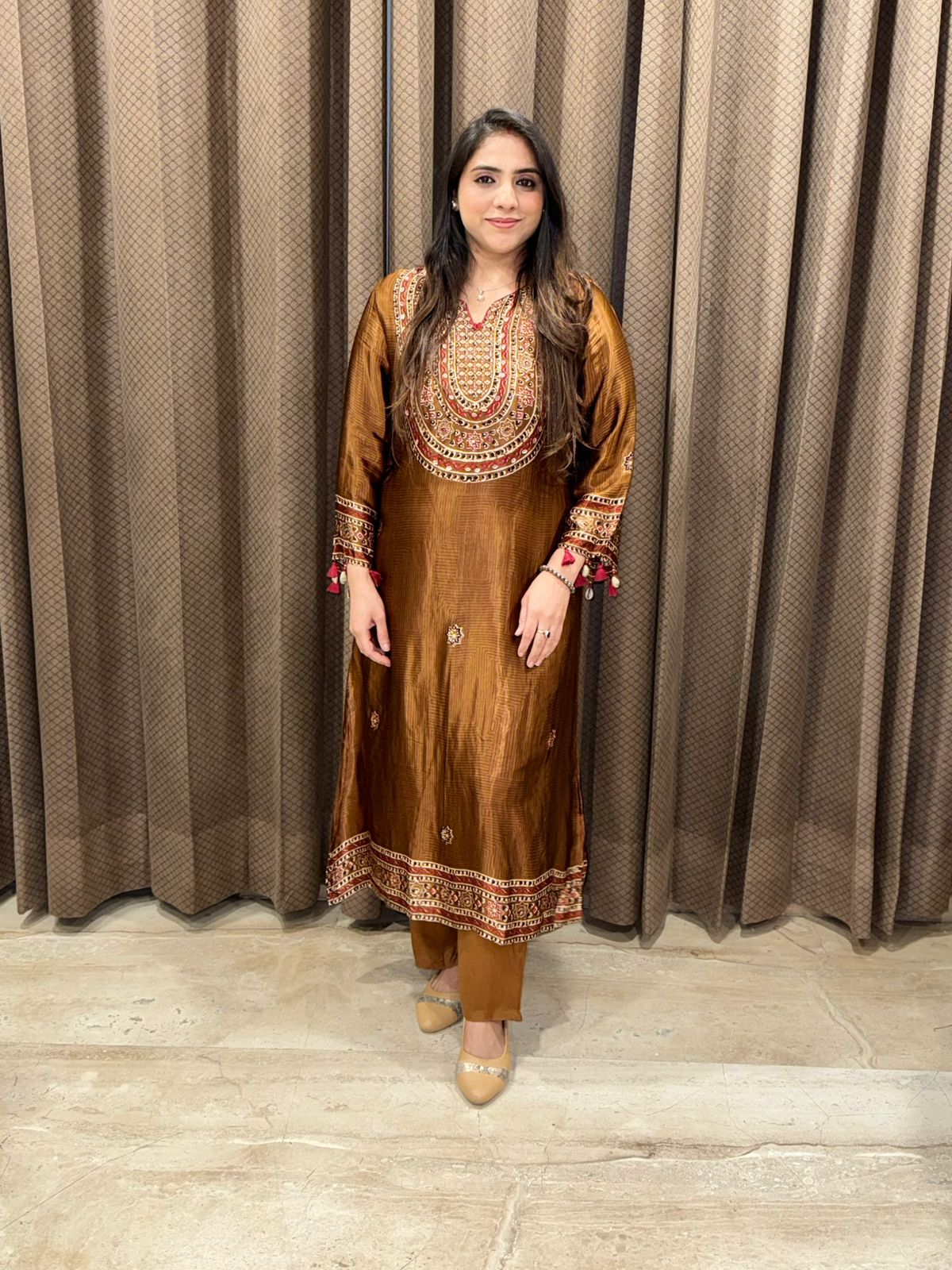 Elegant brown Digital Co-ord set with handwork