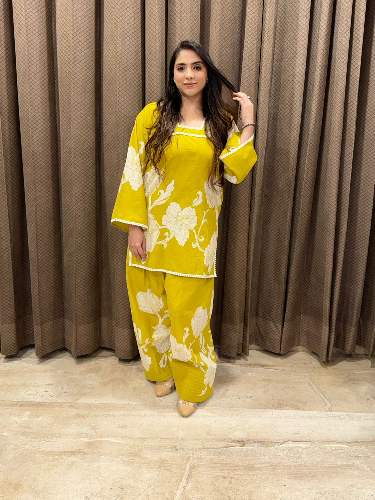 Smart yellow Printed Cotton Farshi set