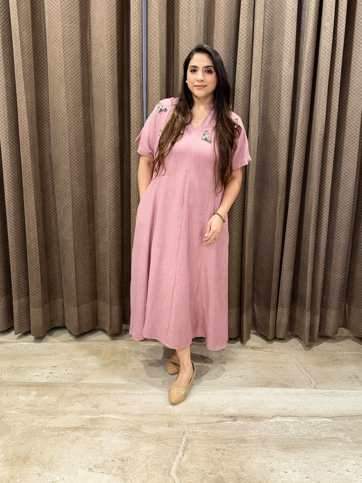 Smart Pink Midi dress with honey bee accessories & pockets