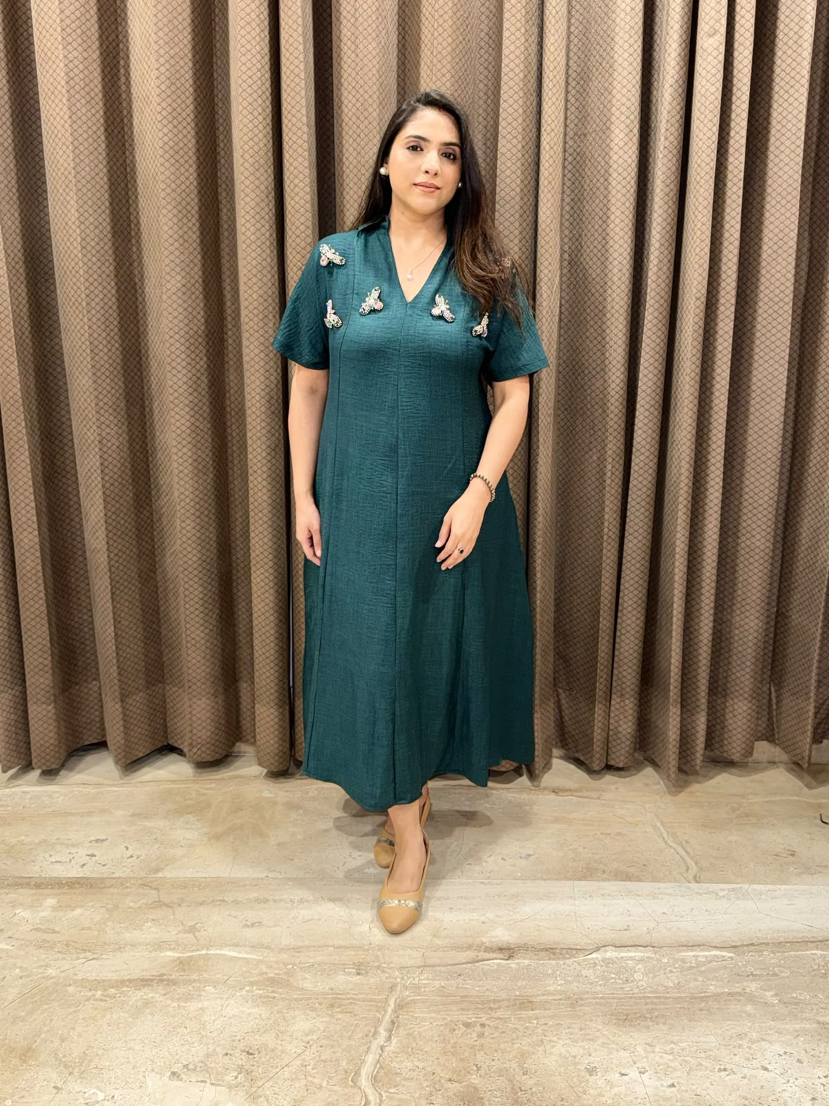 Smart Green Midi dress with honey bee accessories & pockets