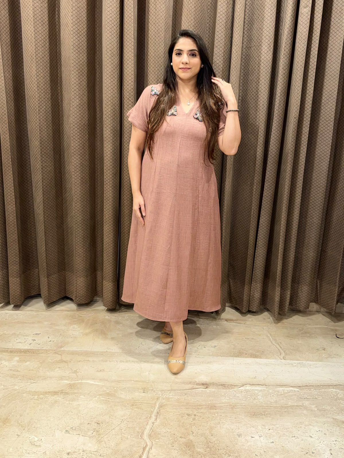 Smart Rose Gold Midi dress with honey bee accessories & pockets