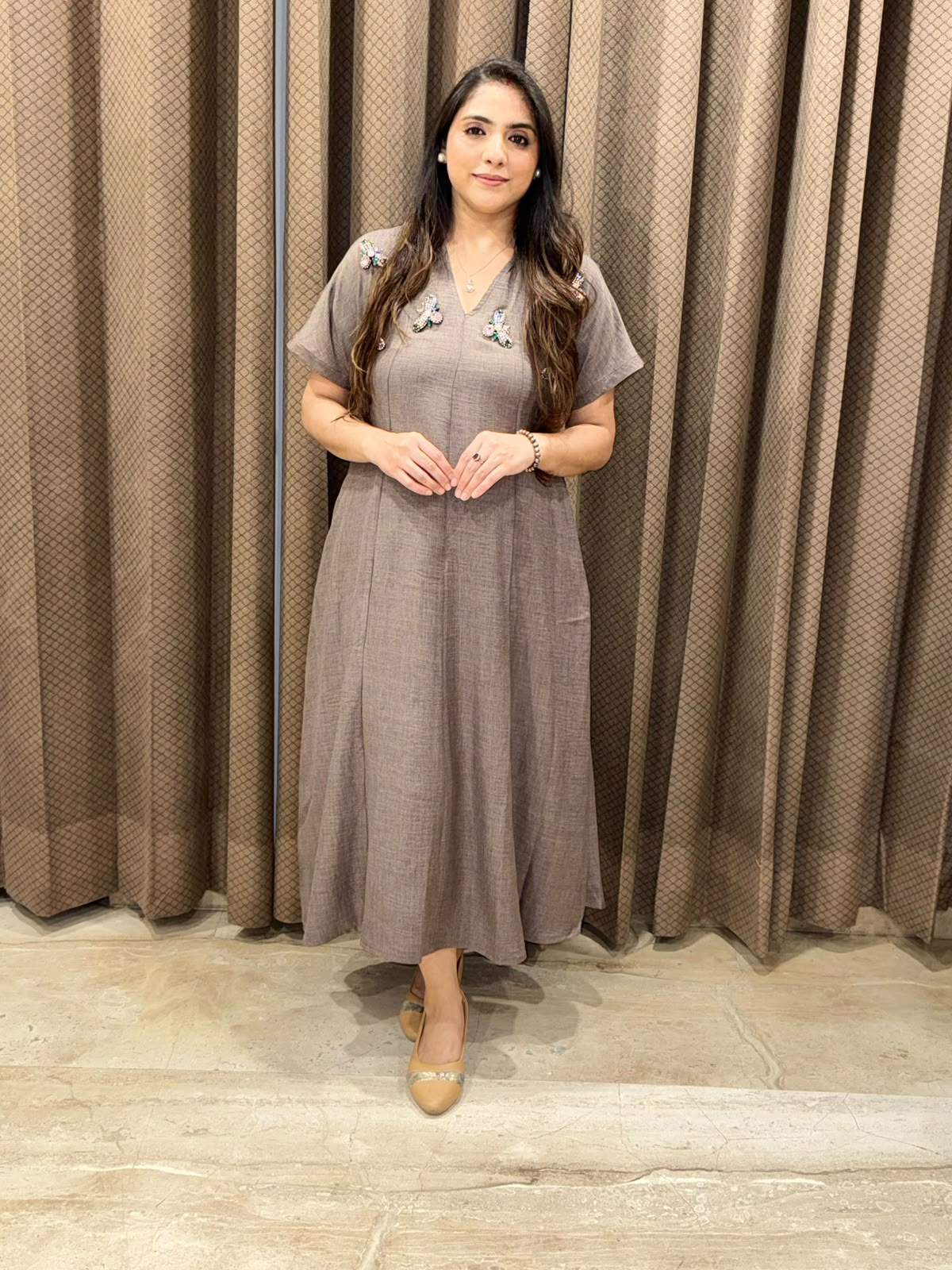 Smart Grey Midi dress with honeybee design & pockets