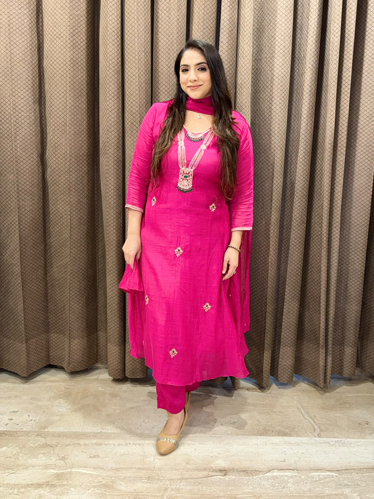 Elegant Pink jewellery design suit set with handwork