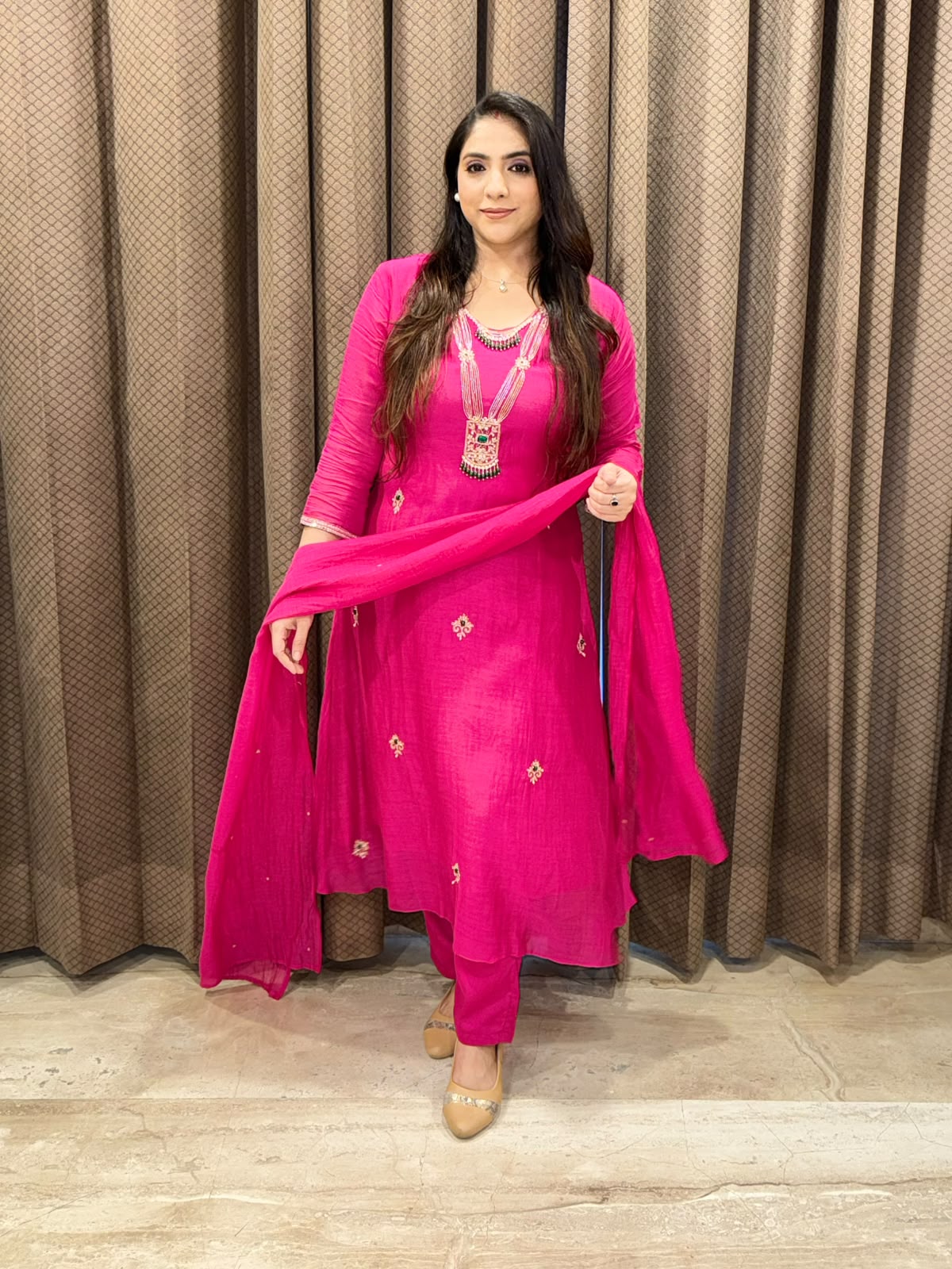 Elegant Pink jewellery design suit set with handwork