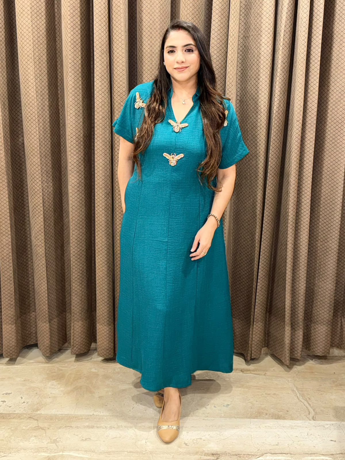 Smart Rama Green Midi dress with  honeybees style & pockets