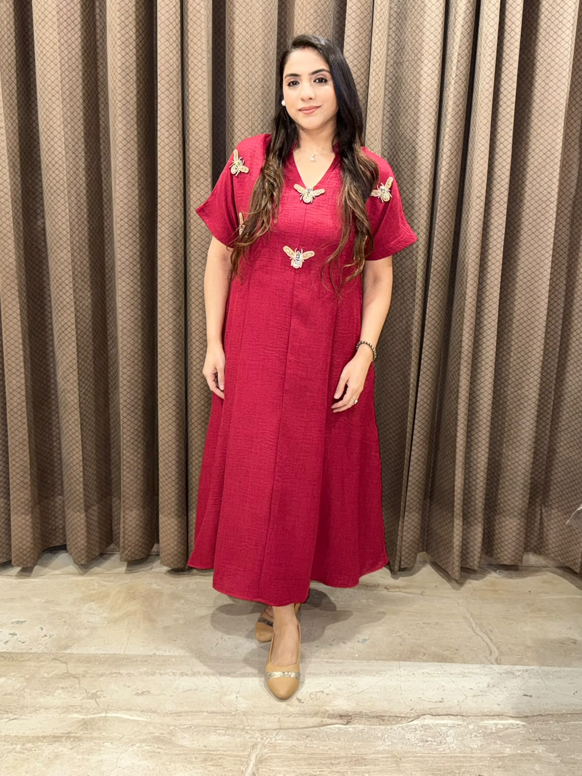 Smart Maroon Midi dress with  honeybees style & pockets