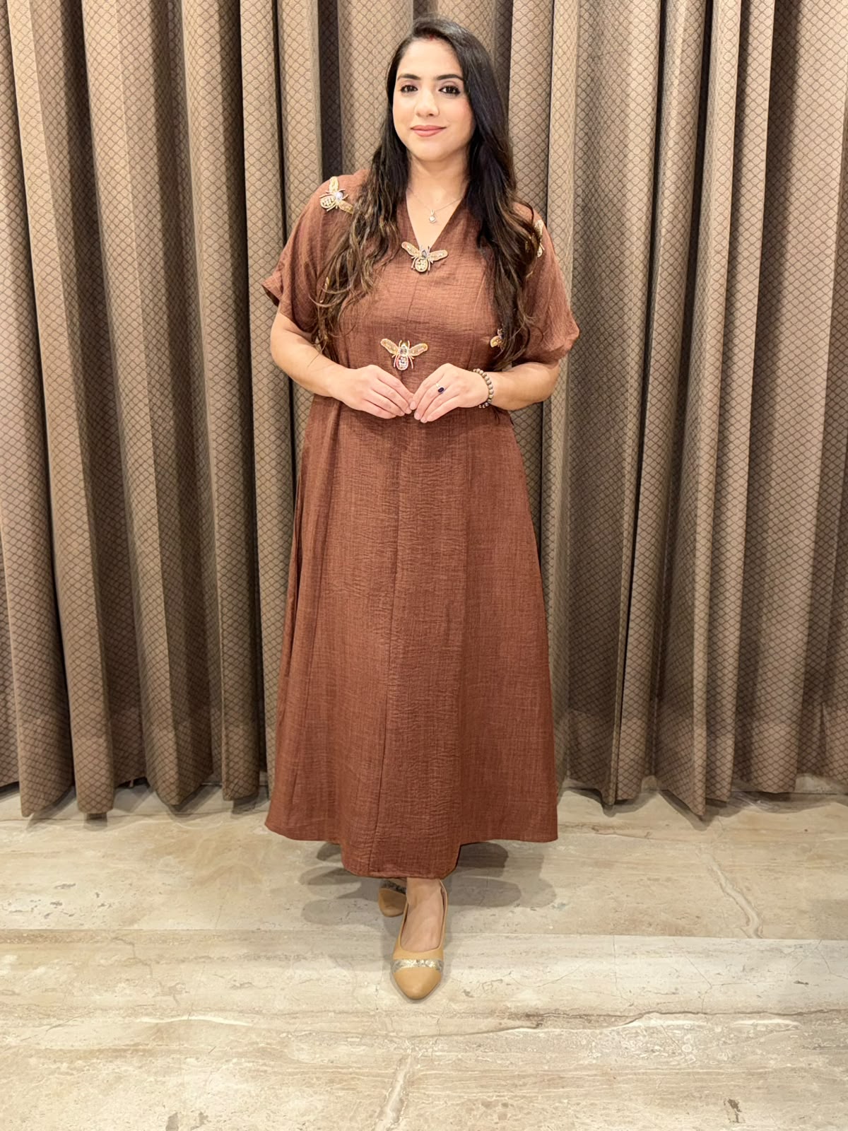 Smart Brown Midi dress with  honeybees style & pockets