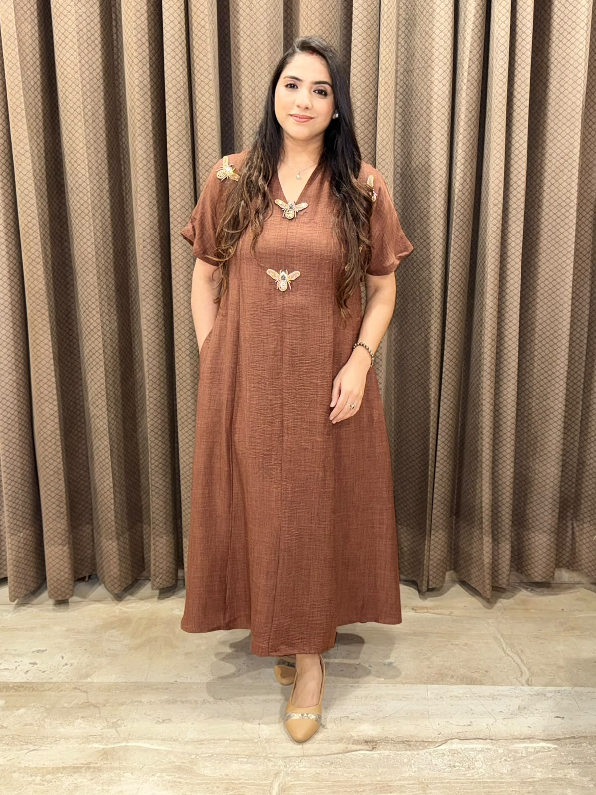 Smart Brown Midi dress with  honeybees style & pockets