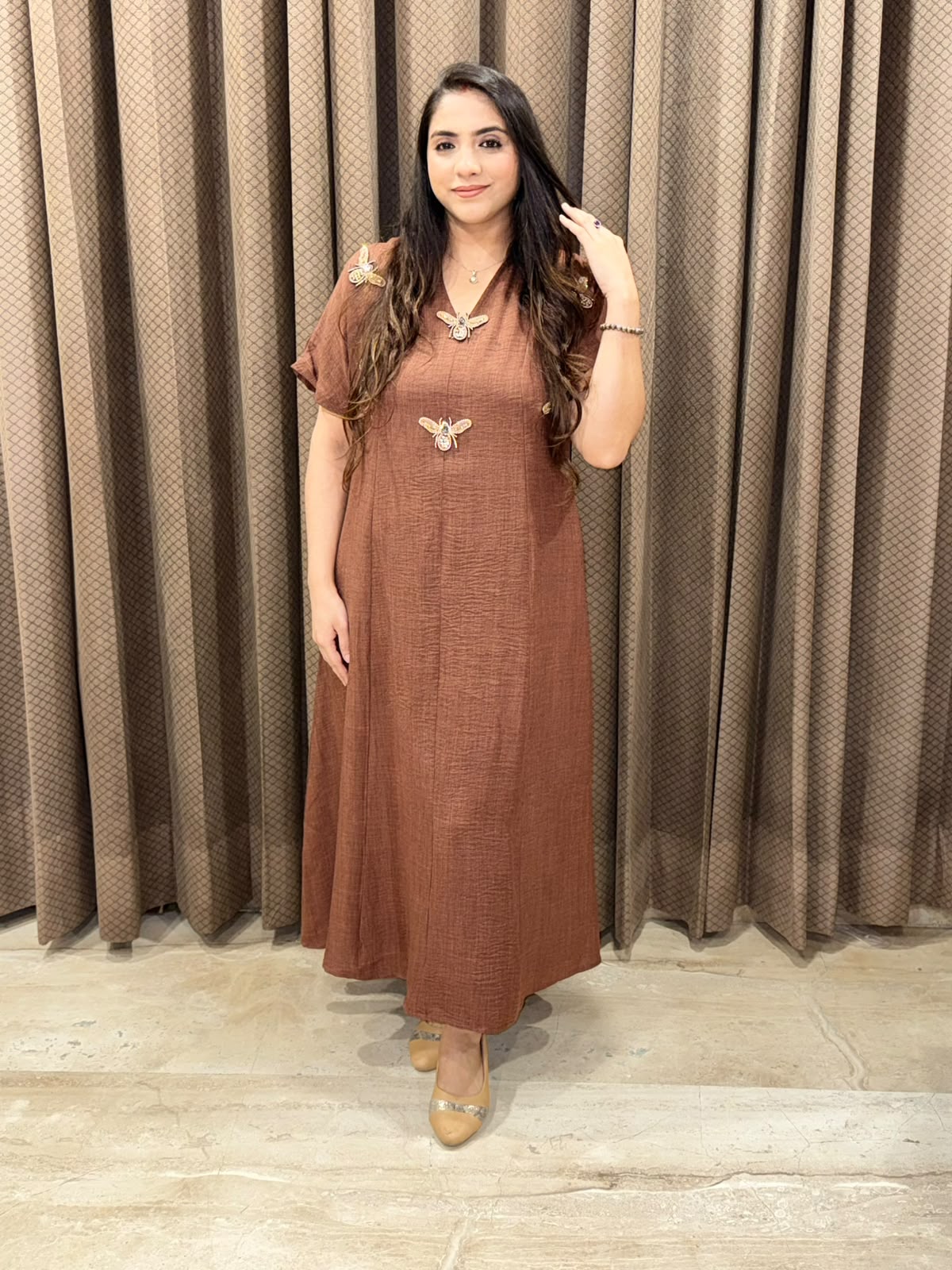Smart Brown Midi dress with  honeybees style & pockets