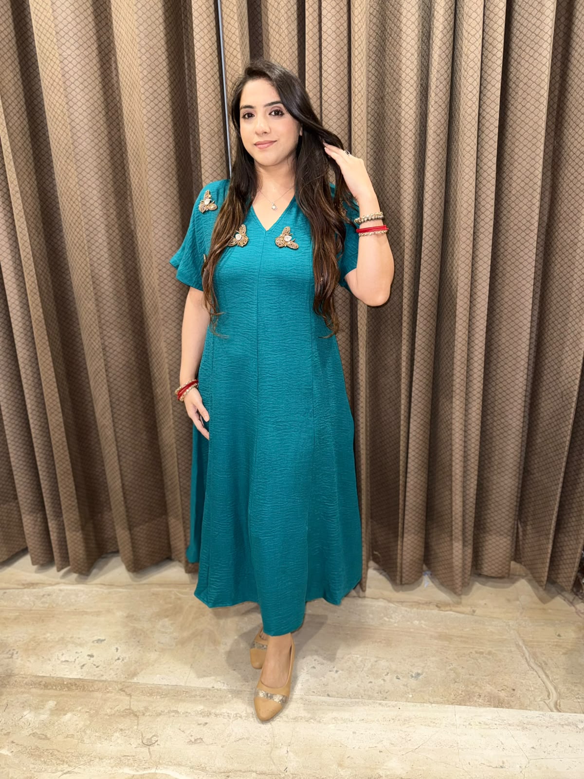 Smart Rama Green dress with golden honeybees & pockets