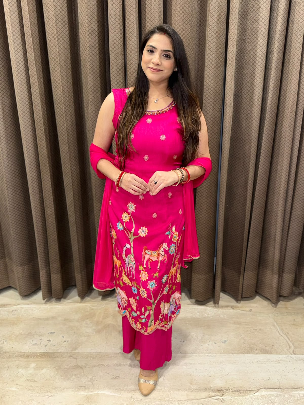 Pink Straight suit with handwork & dupatta(Sleeevs given)